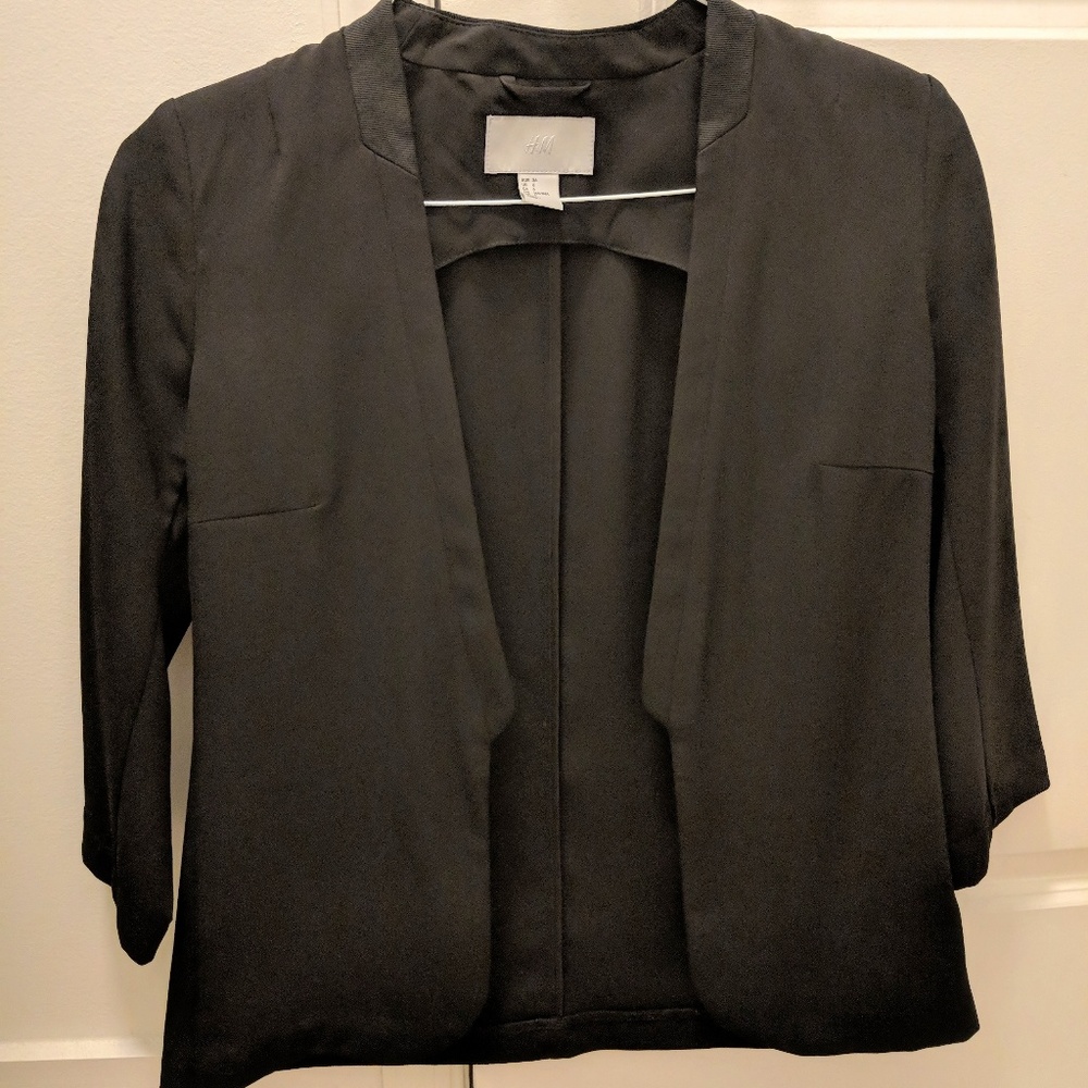 Amazing H&M - Black Blazer *worn 3x*
